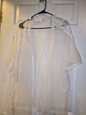 Sheer Lace-Trim Kimono Robe in Ivory by XOXO